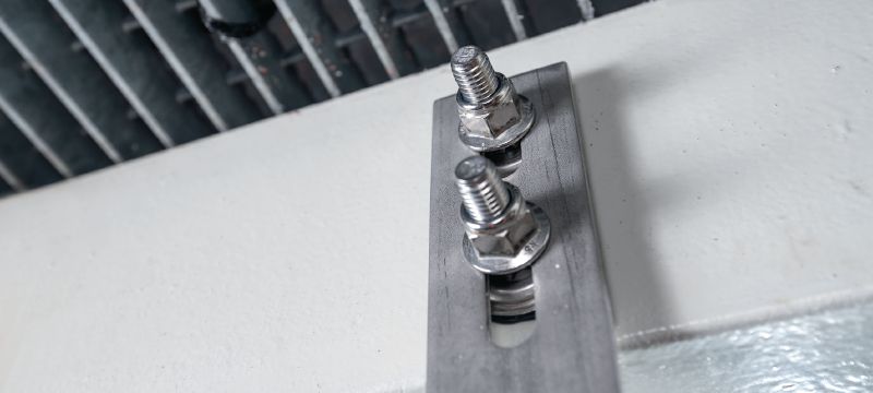 Závitový klinec F-BT MR Závitové klince z nehrdzavejúcej ocele pre použitie s Hilti Stud Fusion Použitie 1